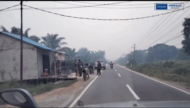 
 Karhutla, Sudah Mendekati Bangunan Sekolah SMPN 12 Sungai Raya (Video dibawah)